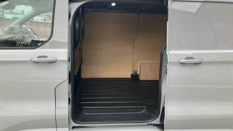 Ford Transit Custom E-320 L1 Rwd 100kW 65kWh H1 Van Limited Auto